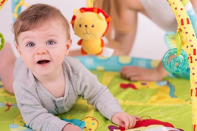 Wybieramy zabawki wspierające rozwój malucha!