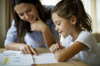 Podręczniki i ćwiczenia do edukacji domowej: jak kupić mniej i uczyć się lepiej