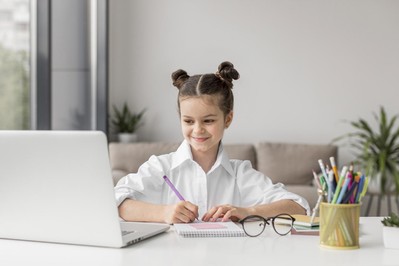 Od jakiego wieku dziecko może uczyć się angielskiego online?