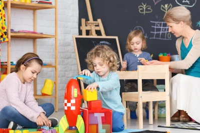 Opiekun dzienny – jedna z najlepszych alternatyw dla tradycyjnego żłobka