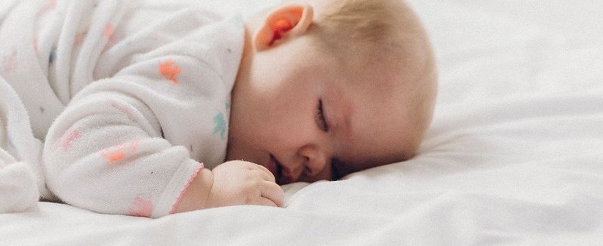 Maluch krótko śpi? To może mieć konsekwencje w przyszłości!