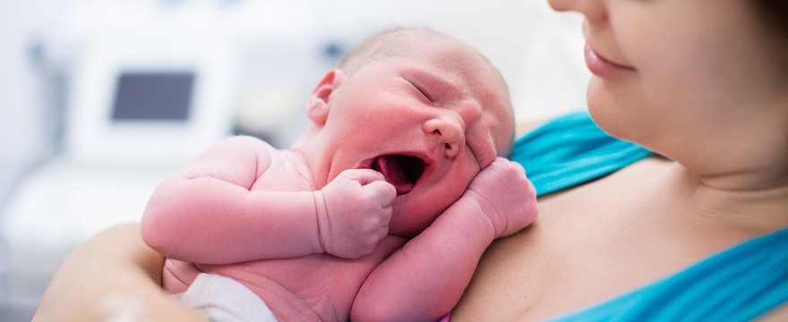 Kangurowanie dziecka. Praktyczne rady i wskazówki